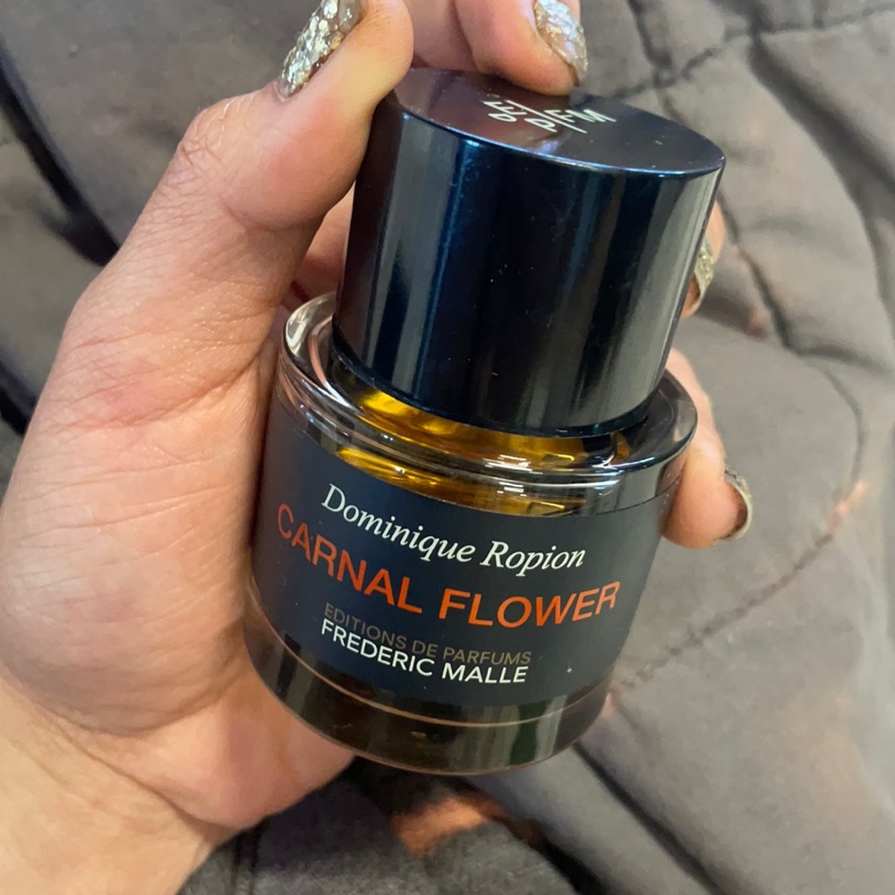 brand new carnal flower frederick malle dominique ropion—- box got crushed.
